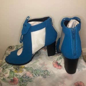 Blue bow booties